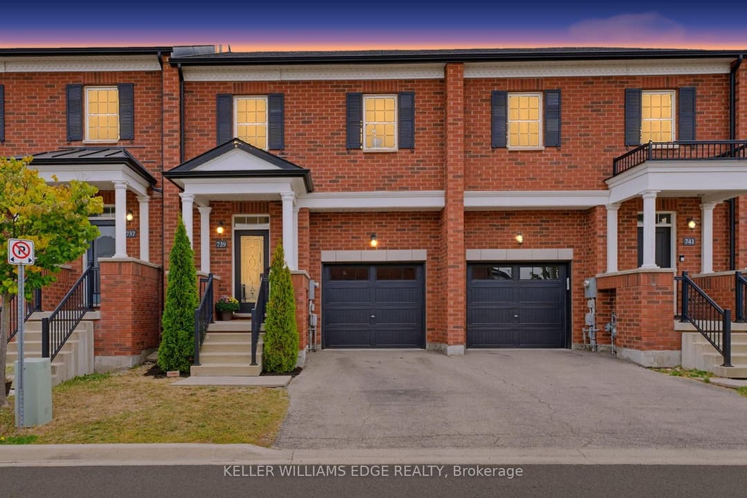 739 Banks Crescent, Milton