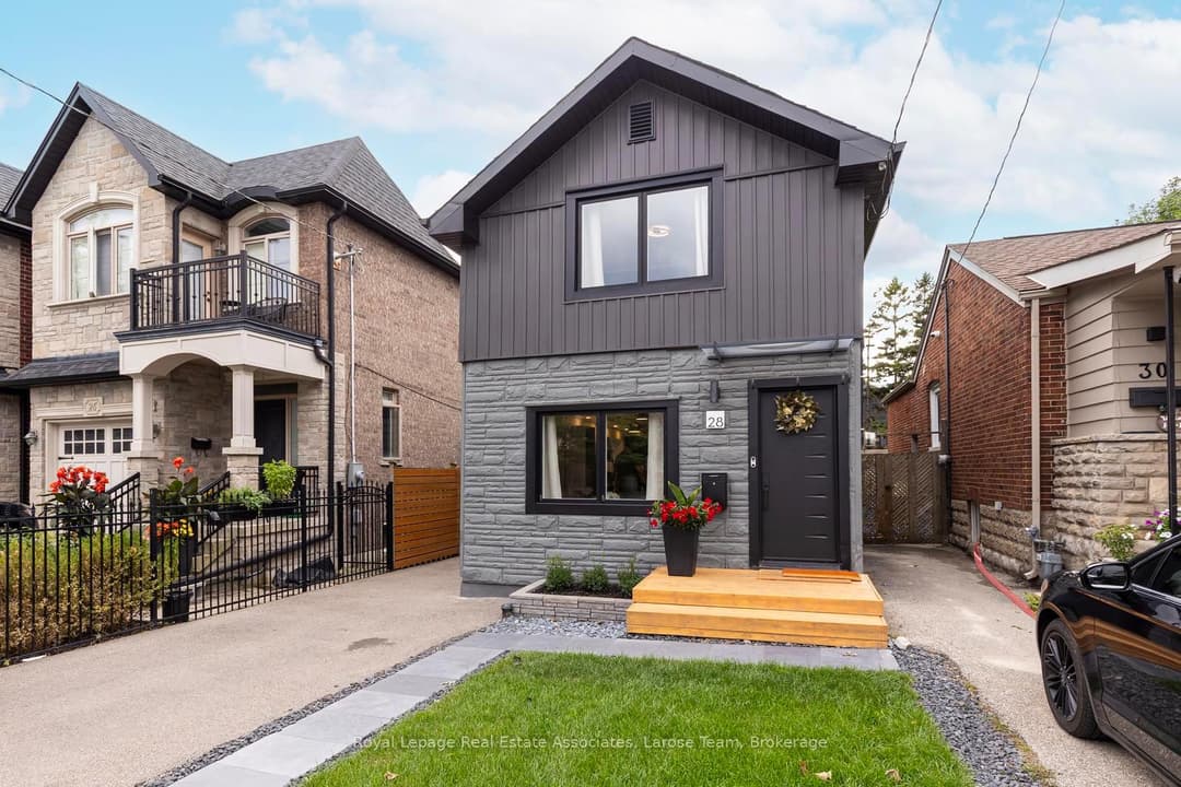 28 Thirtieth Street, Liberty Village / Parkdale / South Parkdale