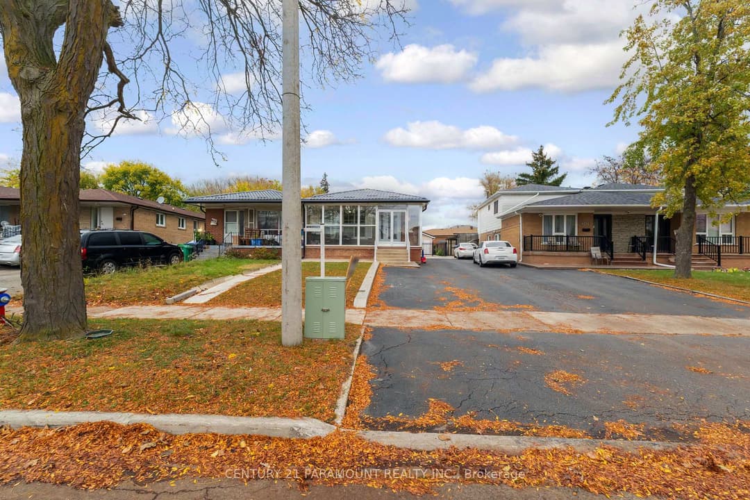 3135 Purnell Court, Mississauga