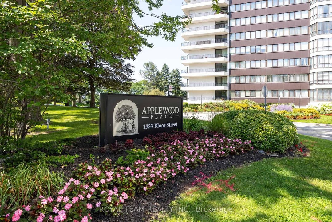 1333 Bloor Street Unit 2004, Mississauga
