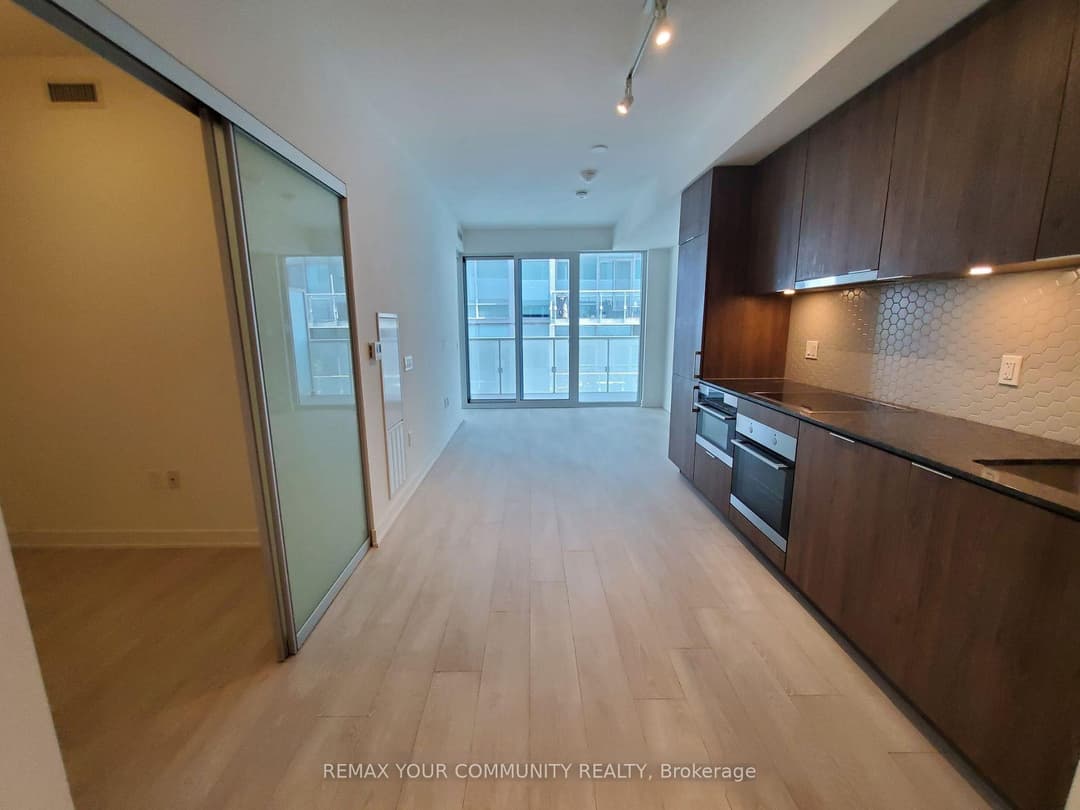15 Queens Quay Unit 408, Downtown Toronto / Waterfront