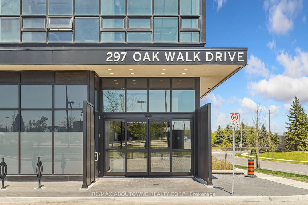 297 Oak Walk Drive Unit 1605, Oakville