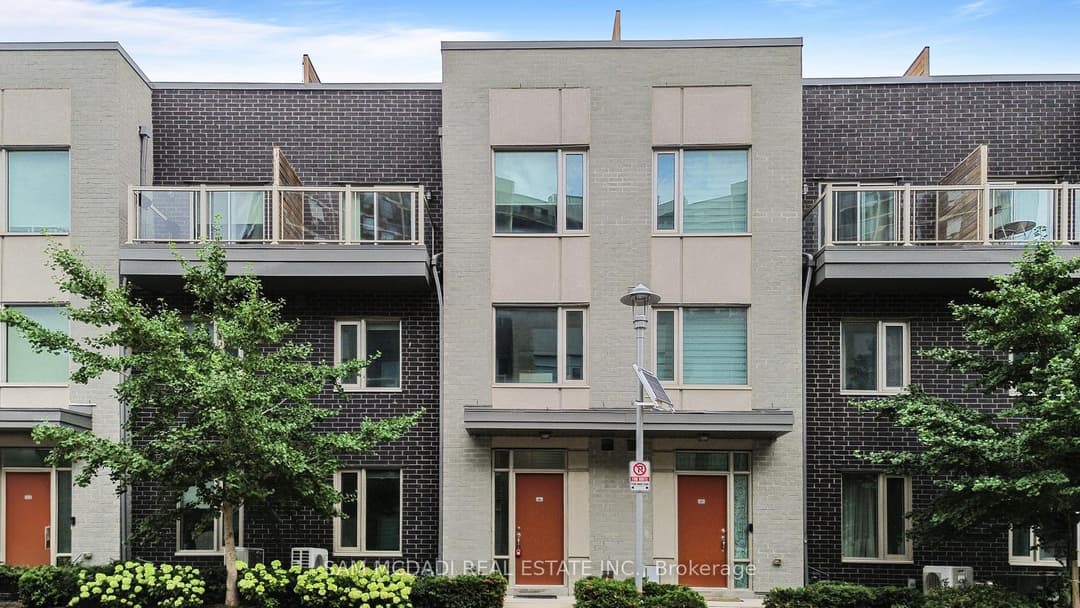 26 Applewood Lane Unit 46, Etobicoke (Islington / Rexdale)