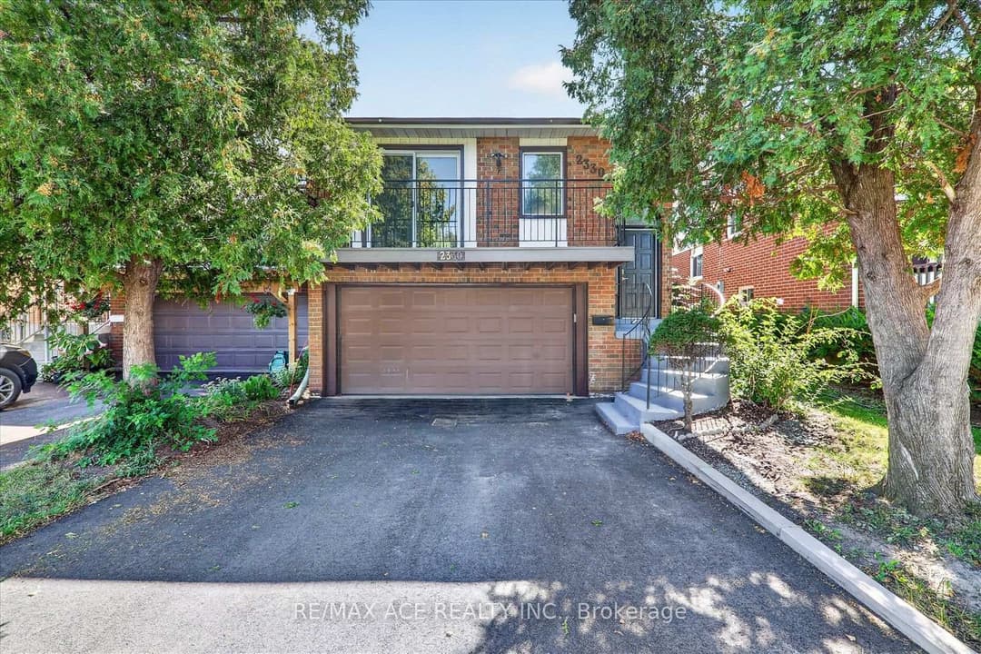 2330 Glastonbury Road, Burlington