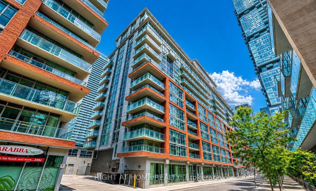 21 Nelson Street Unit Lph01, Downtown Toronto / Waterfront