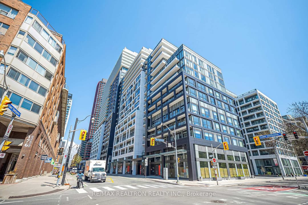 121 Lower Sherbourne Street Unit 1742, Regent Park / Cabbagetown / St. James Town
