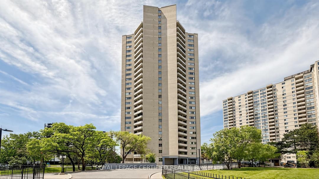 330 Dixon Road Unit 1903, Etobicoke (Kingsview Village / Humber Heights)
