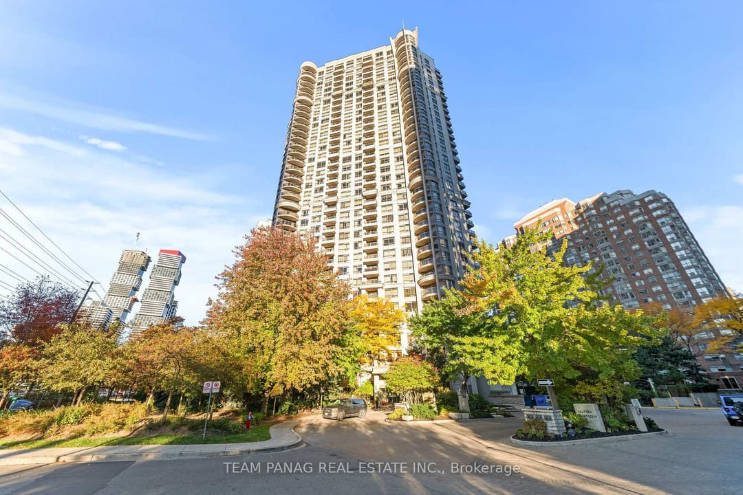 310 Burnhamthorpe Road Unit 401, Mississauga