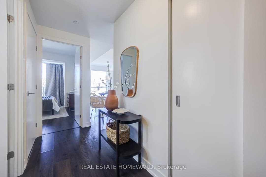223 St Clair Avenue Unit 309, Annex / Yorkville / Summerhill