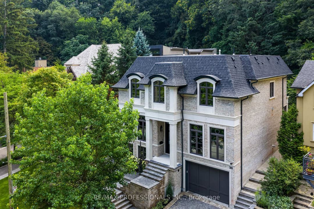 30 Dacre Crescent, High Park / Junction / Roncesvalles