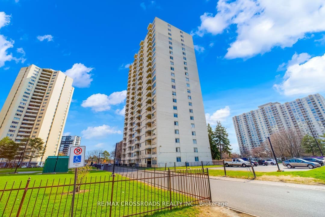 340 Dixon Road Unit 1208, Etobicoke (Kingsview Village / Humber Heights)