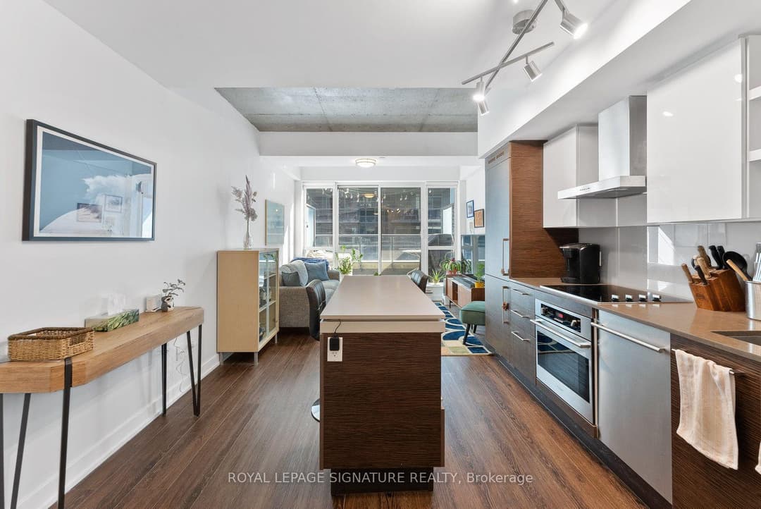 1030 King Street Unit 333, Downtown Toronto / Waterfront