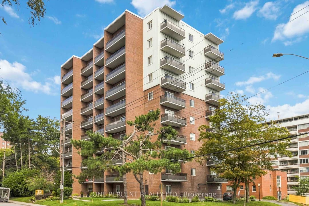 15 Elizabeth Street Unit 1005, Mississauga