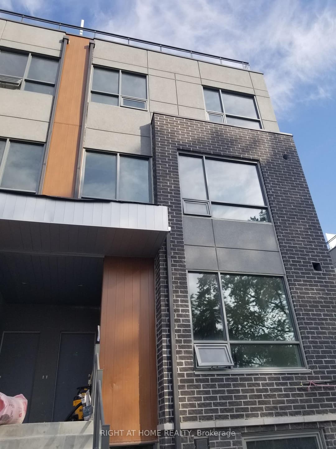 650 Atwater Avenue Unit 3, Mississauga