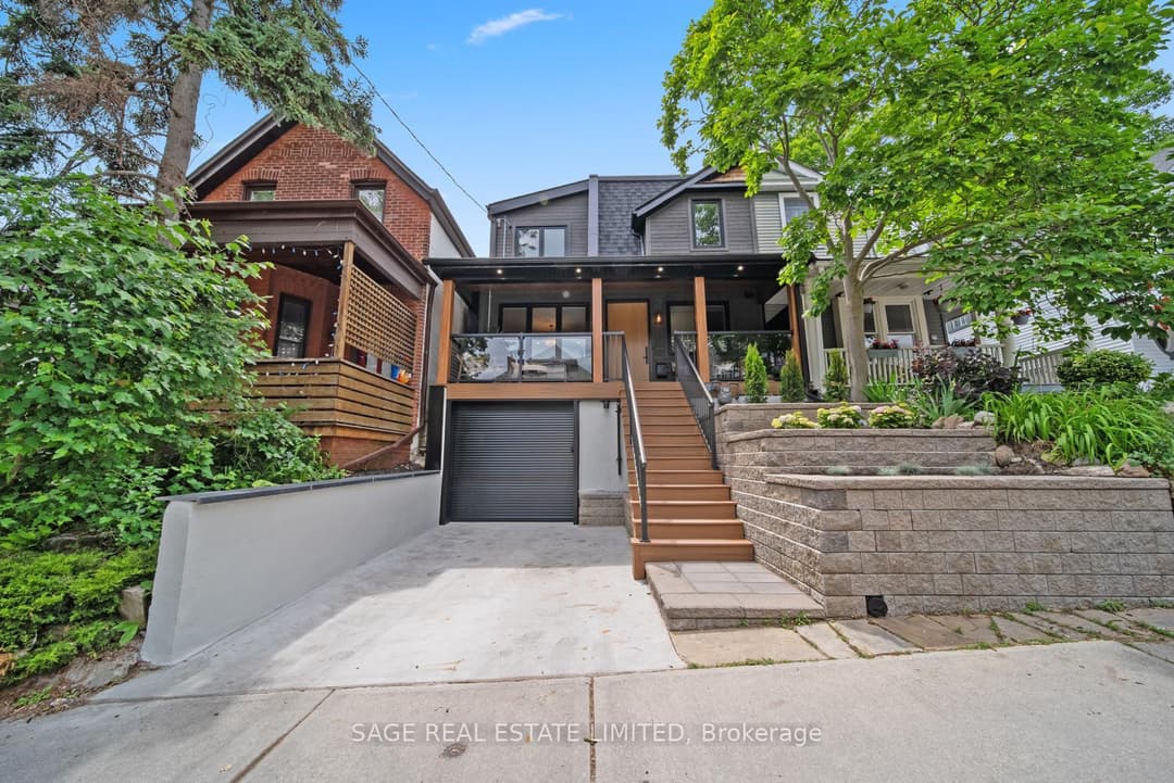 116 Lee Avenue, The Beaches / Upper Beaches