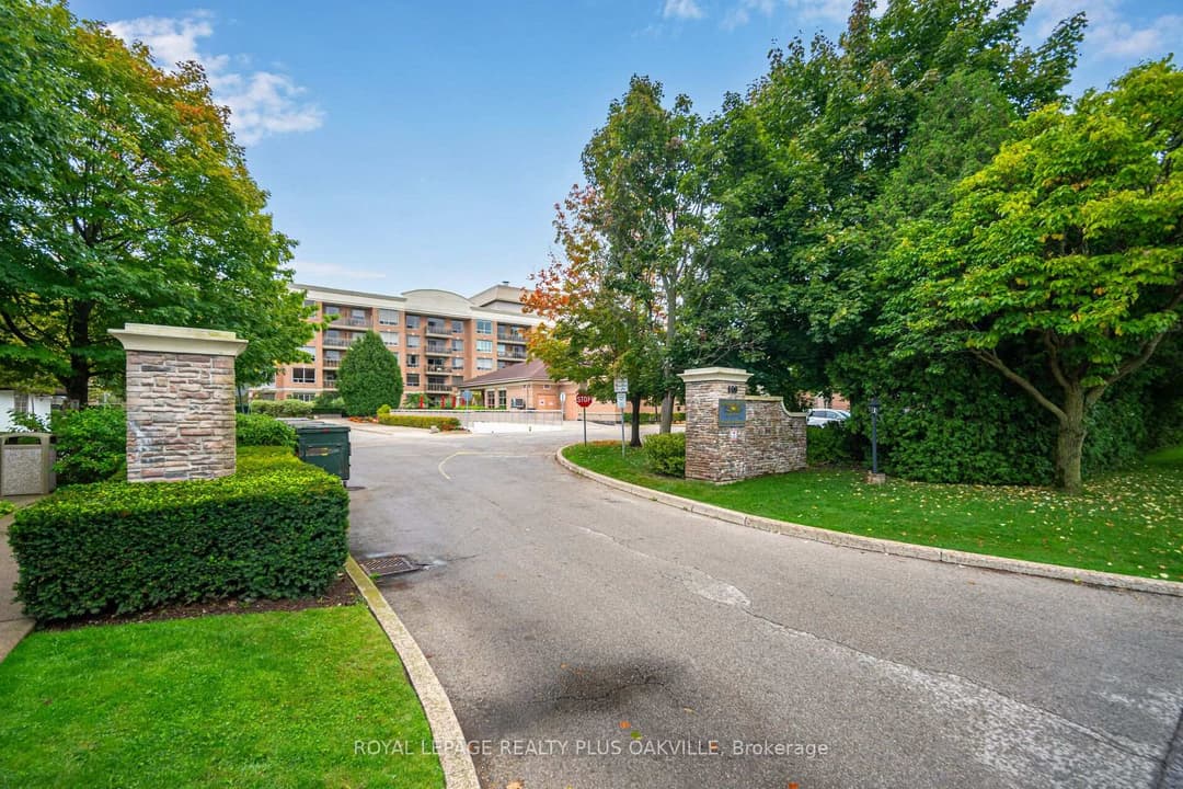 100 Burloak Drive Unit 1406, Burlington