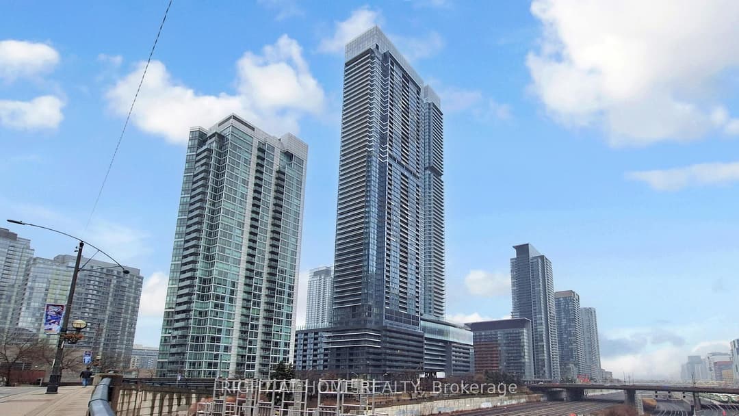 3 Concord City Place Way Unit 7706, Downtown Toronto / Waterfront