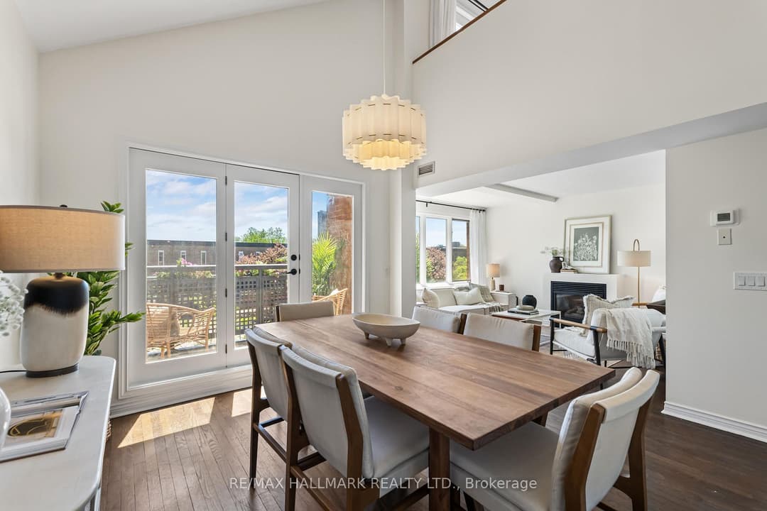 1941 Queen Street Unit 305, The Beaches / Upper Beaches