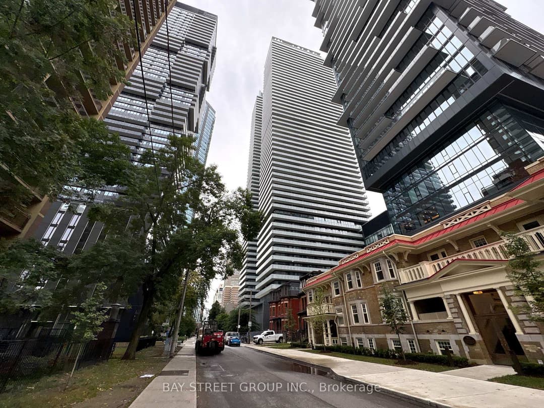 50 Charles Street Unit 2710, Regent Park / Cabbagetown / St. James Town