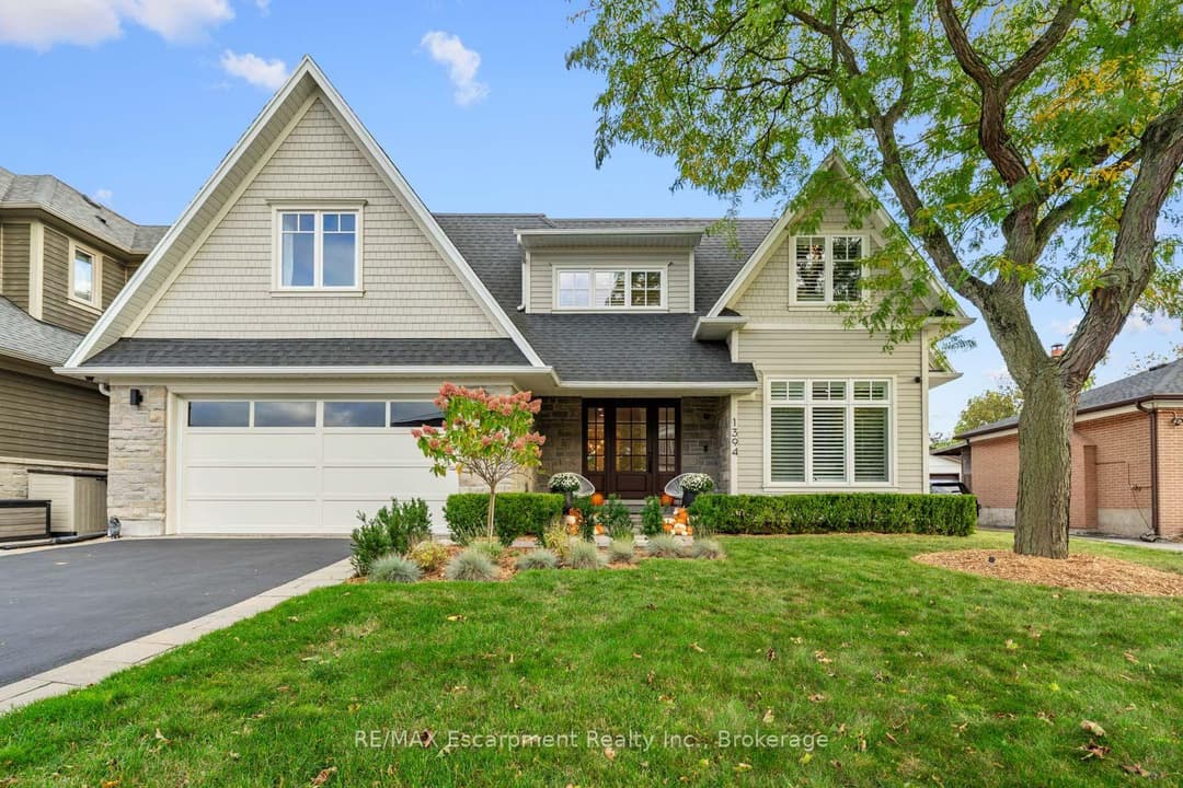 1394 WAVERLY Avenue, Oakville