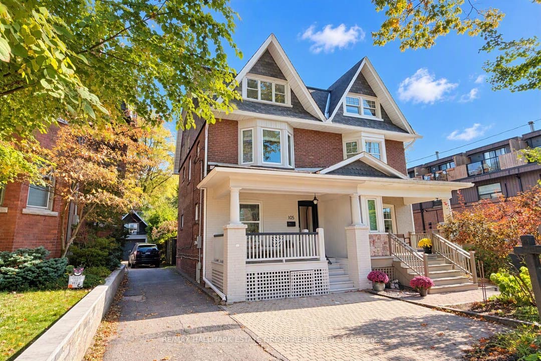 105 Lee Avenue, The Beaches / Upper Beaches