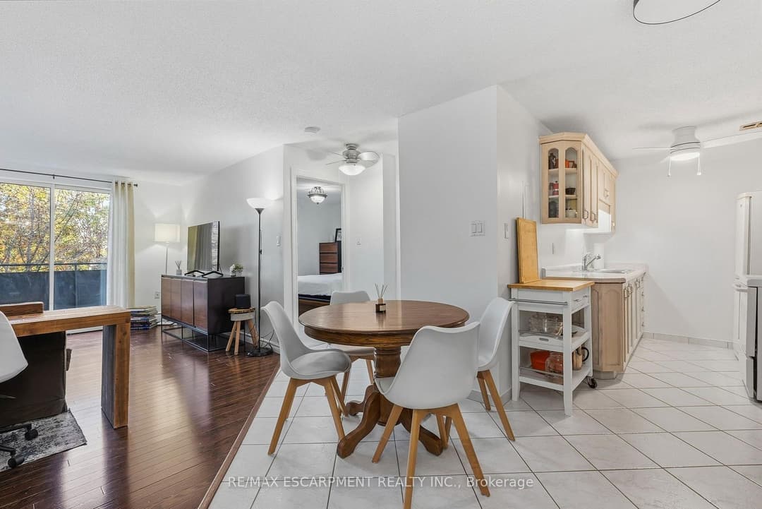 893 Concession Street Unit 207, Hamilton