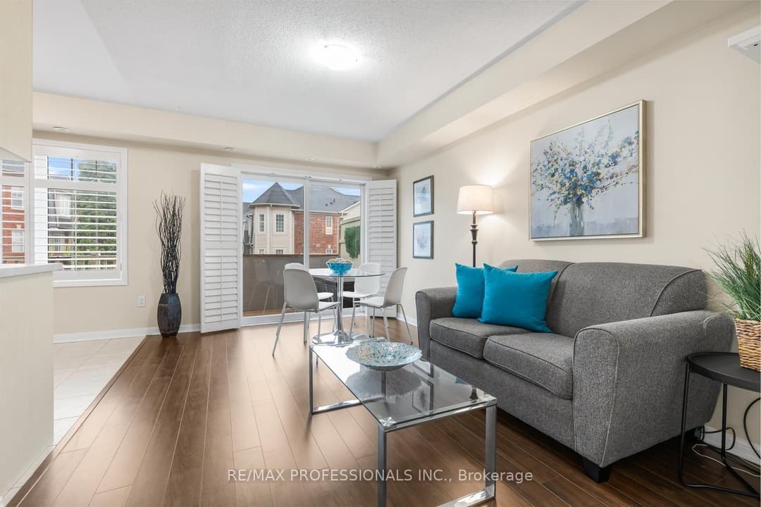 3025 Elmcreek Road Unit 5, Mississauga