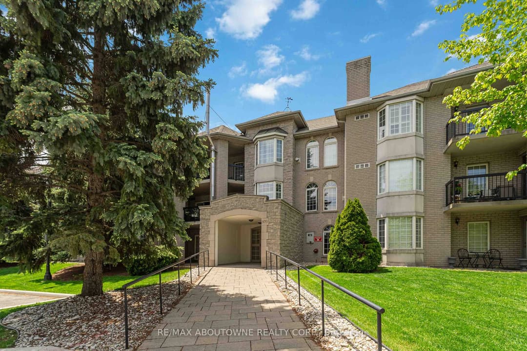 970 Golf Links Road Unit 205, Hamilton
