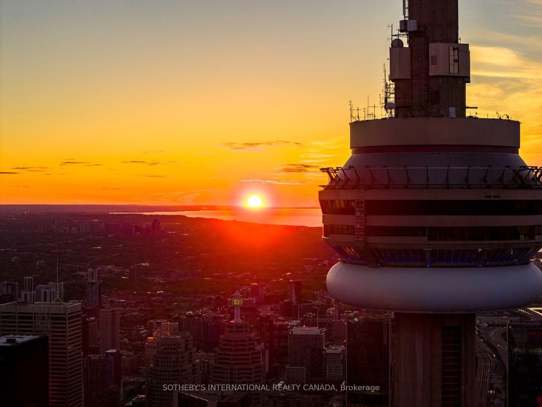 183 Wellington Street Unit 4301, Downtown Toronto / Waterfront