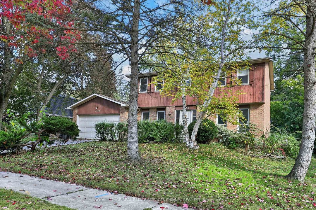 1353 Bunsden Avenue, Mississauga