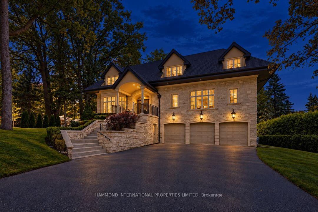 8 Country Club Drive, Etobicoke (Islington / Rexdale)
