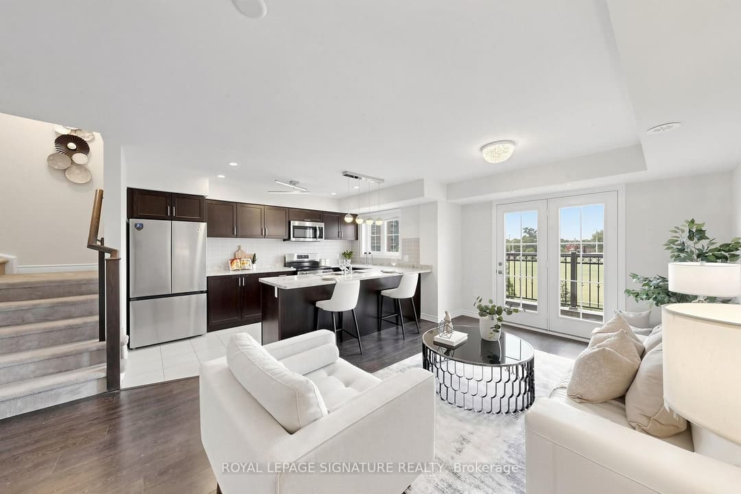 2441 Greenwich Drive Unit 11, Oakville