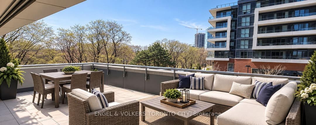 2220 Lake Shore Boulevard Unit 302, Liberty Village / Parkdale / South Parkdale