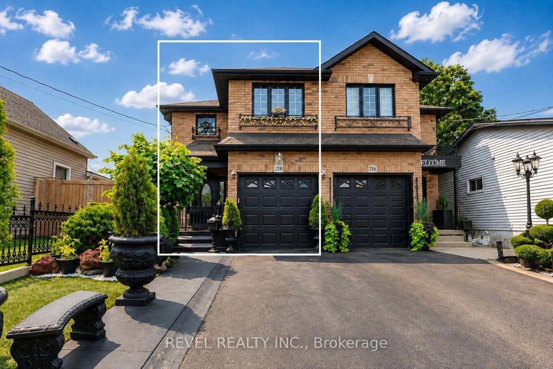218 Macaulay Street, Hamilton