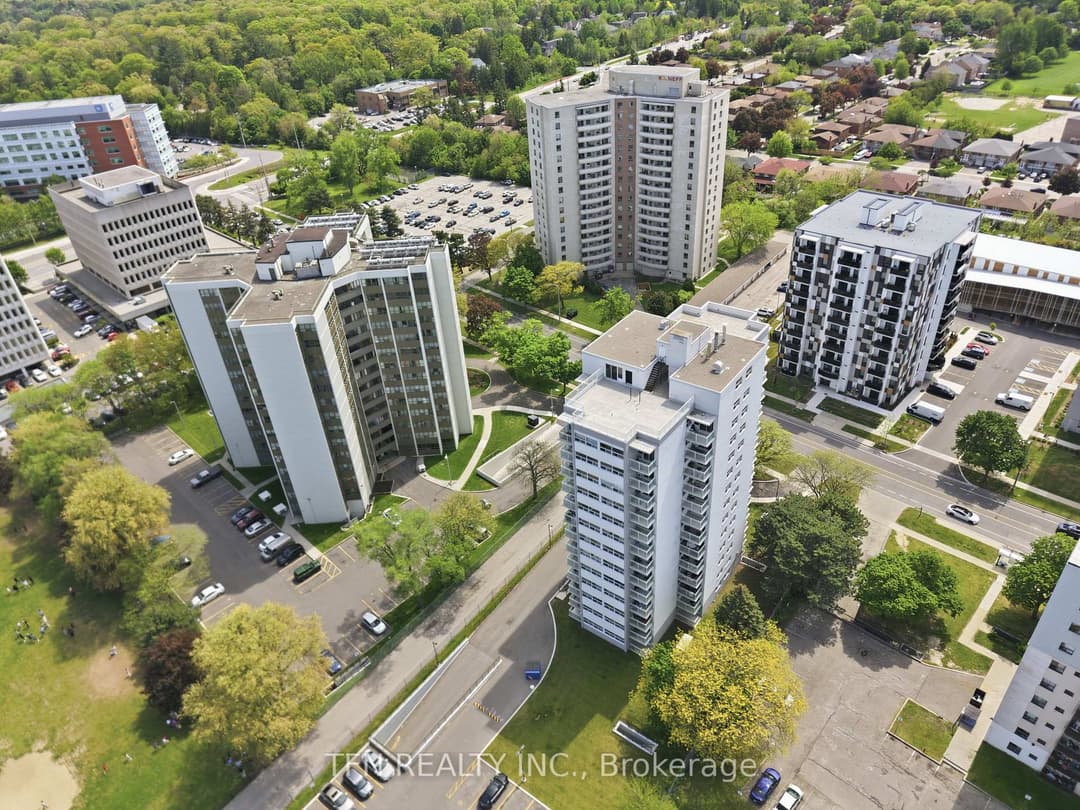 2345 Confederation Parkway Unit 1204, Mississauga