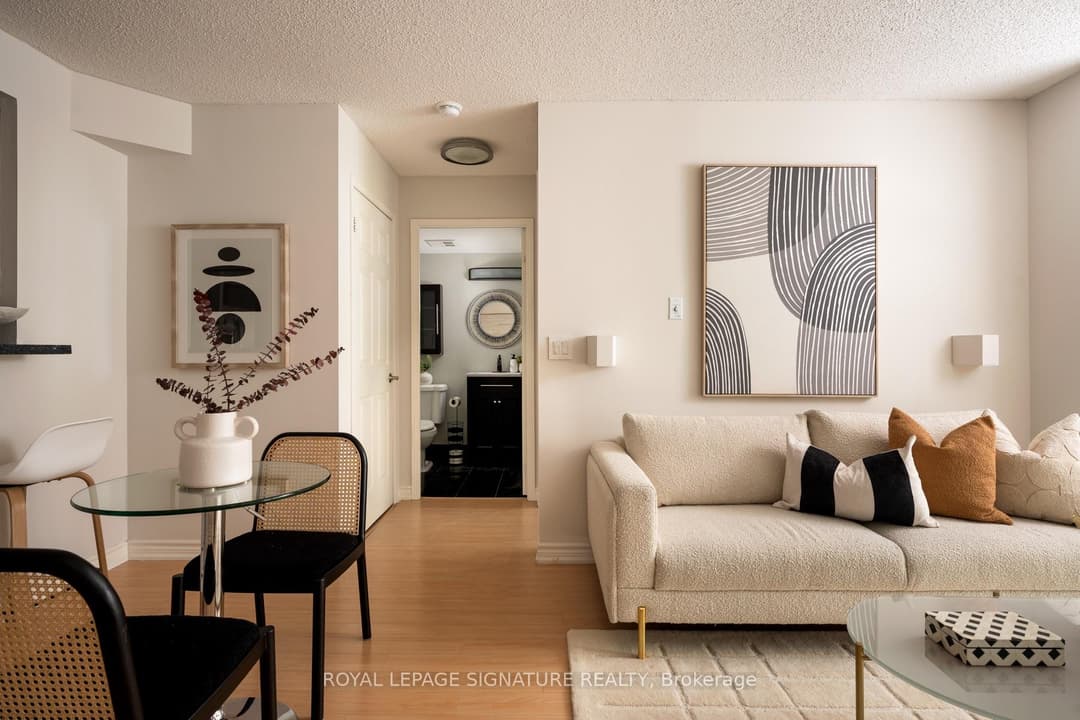 17 Michael Power Place Unit 601, Etobicoke (Islington / Rexdale)