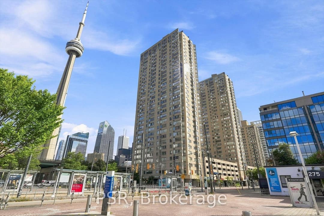 270 Queens Quay Unit 702, Downtown Toronto / Waterfront