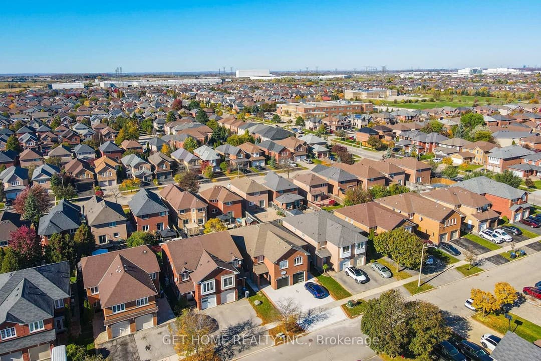 3883 Densbury Drive, Mississauga