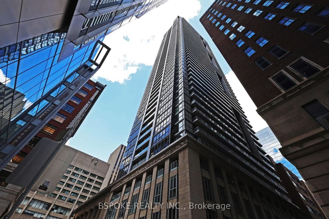 70 Temperance Street Unit 4207, Downtown Toronto / Waterfront