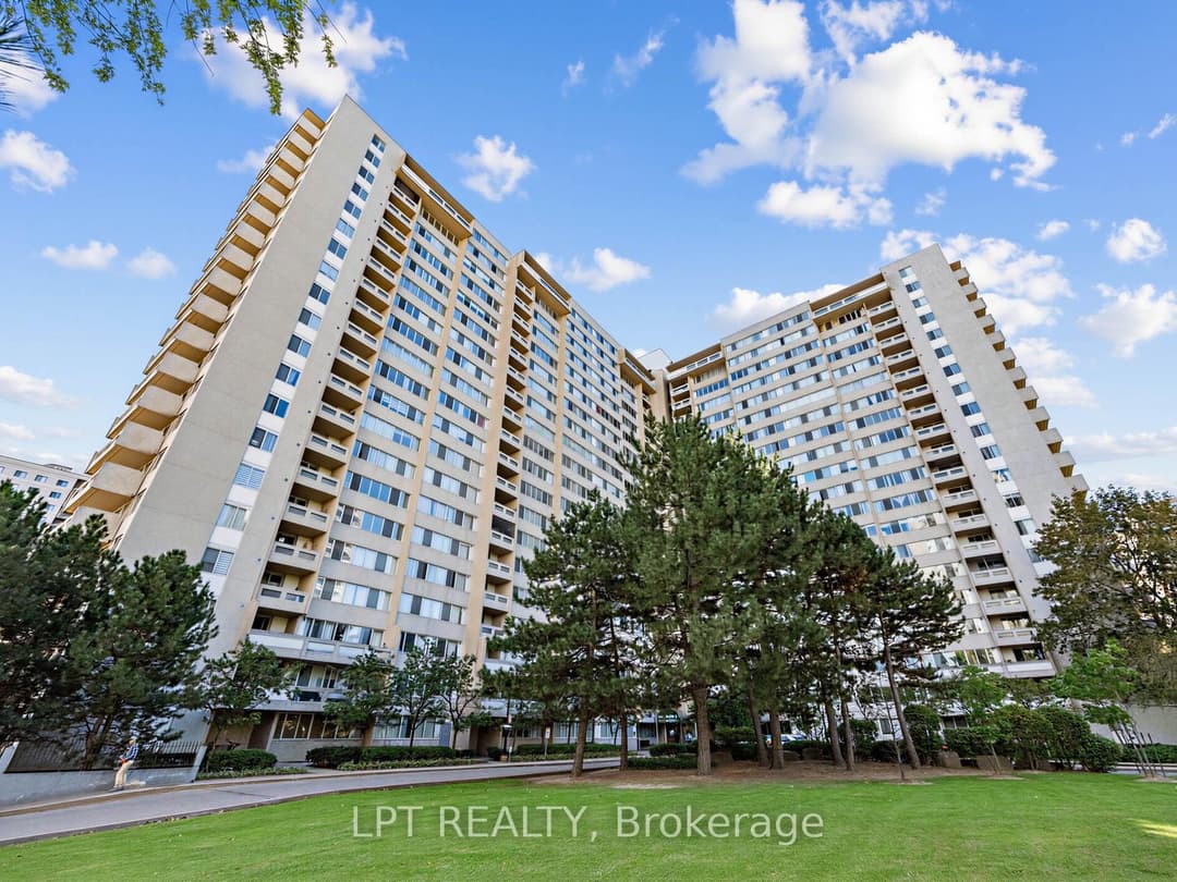 3590 Kaneff Crescent Unit 1112, Mississauga