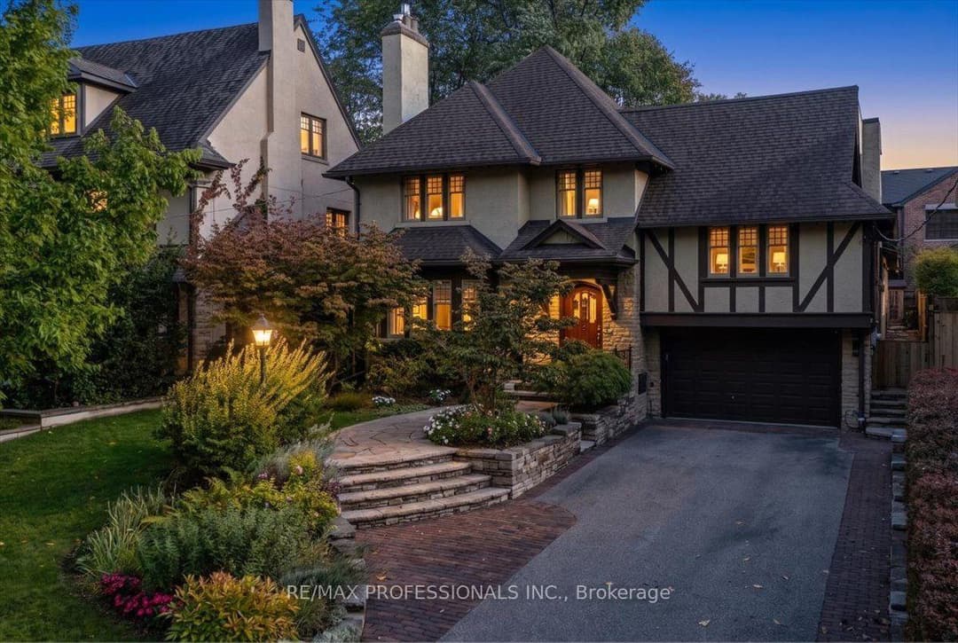 17 King Georges Road, Etobicoke (Islington / Rexdale)