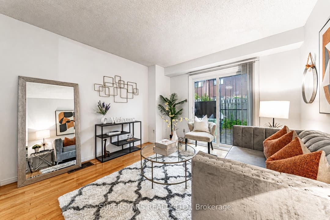 275 Broadview Avenue Unit 10, Riverdale / Leslieville