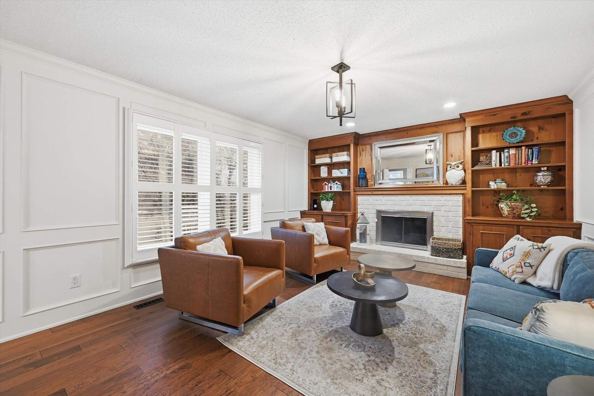 Living room of an Oakville family home, marketed by the Dan Cooper Group.